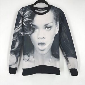 1991 INC Rihanna All Over Print Graphic Long Sleeve Sweatshirt Top